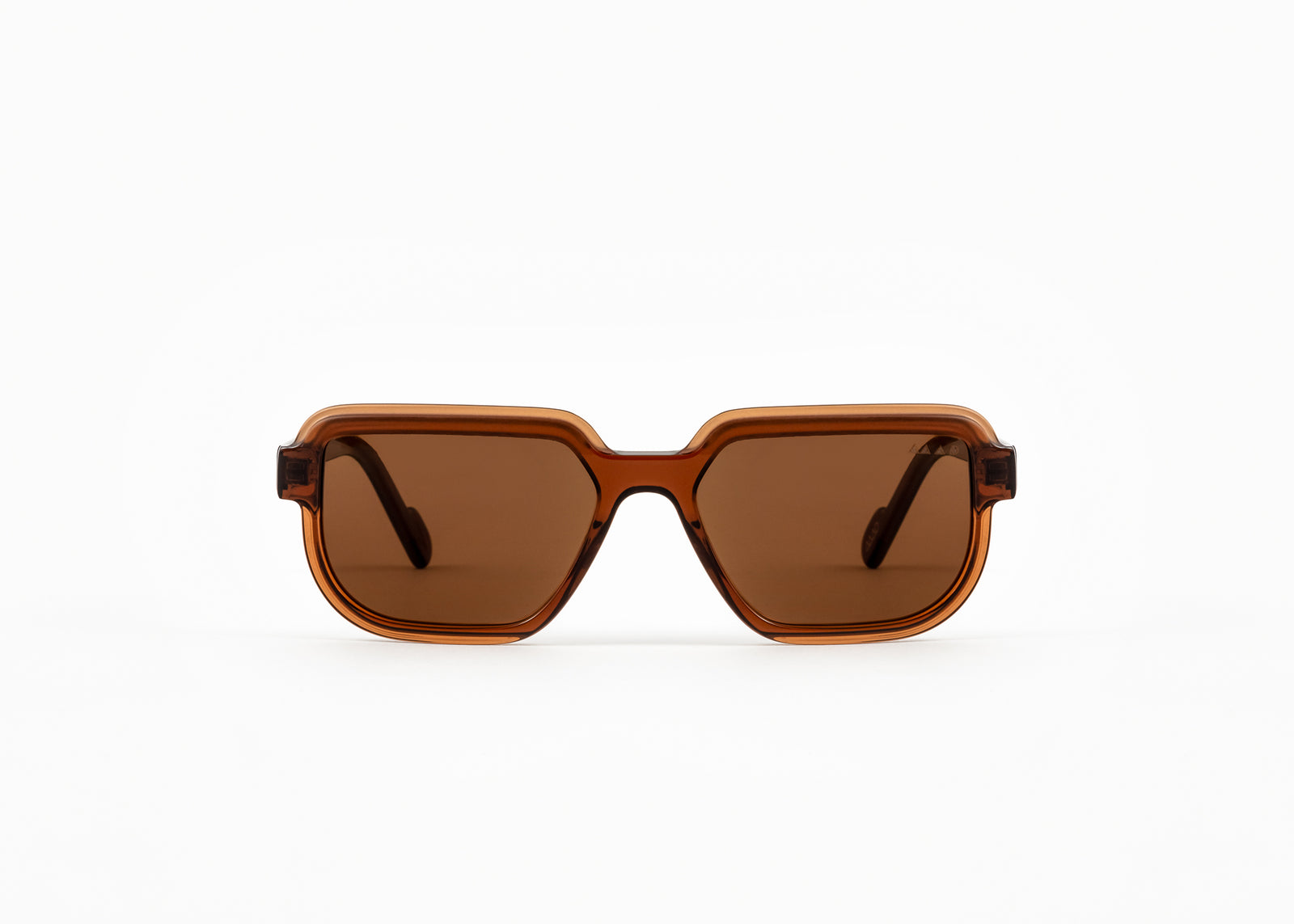 MadInItaly_LUCA_C02S_front_160